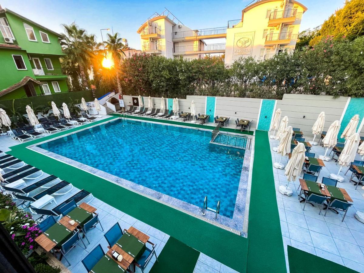 Alessia Hotel Hotel & Spa Side Exterior photo